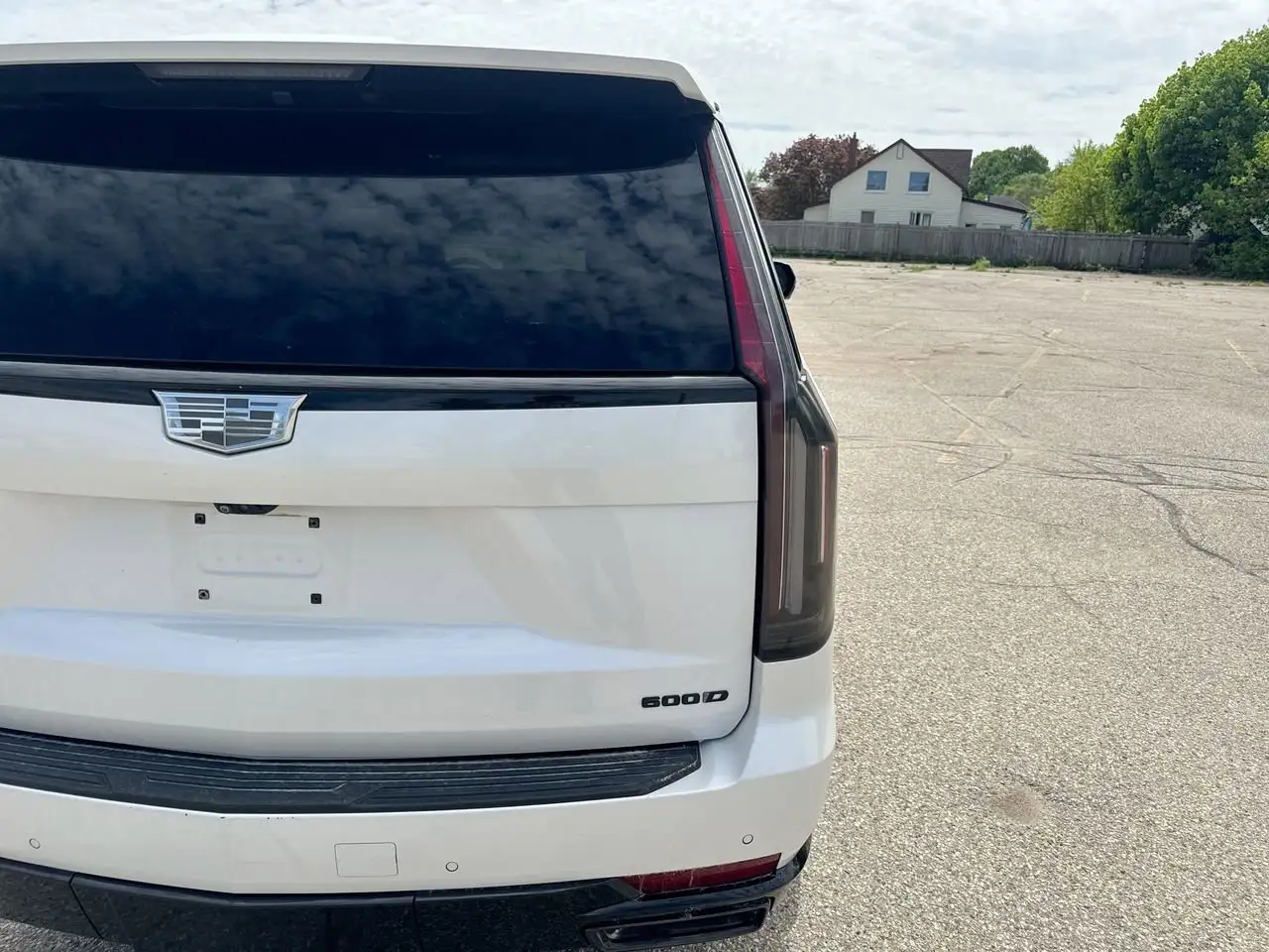 Cadillac Escalade снимка Cadillac Escalade