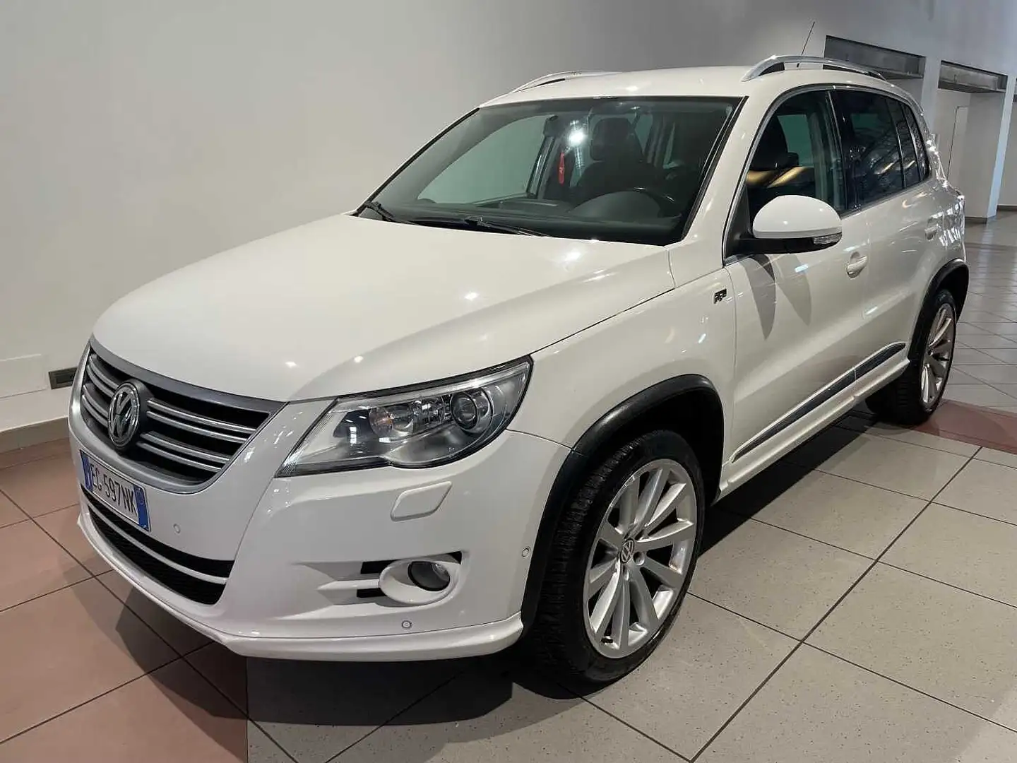 Volkswagen Tiguan 1ª serie 2.0 TDI 140CV 4MOTION DSG Sport & Style Blanc - 1
