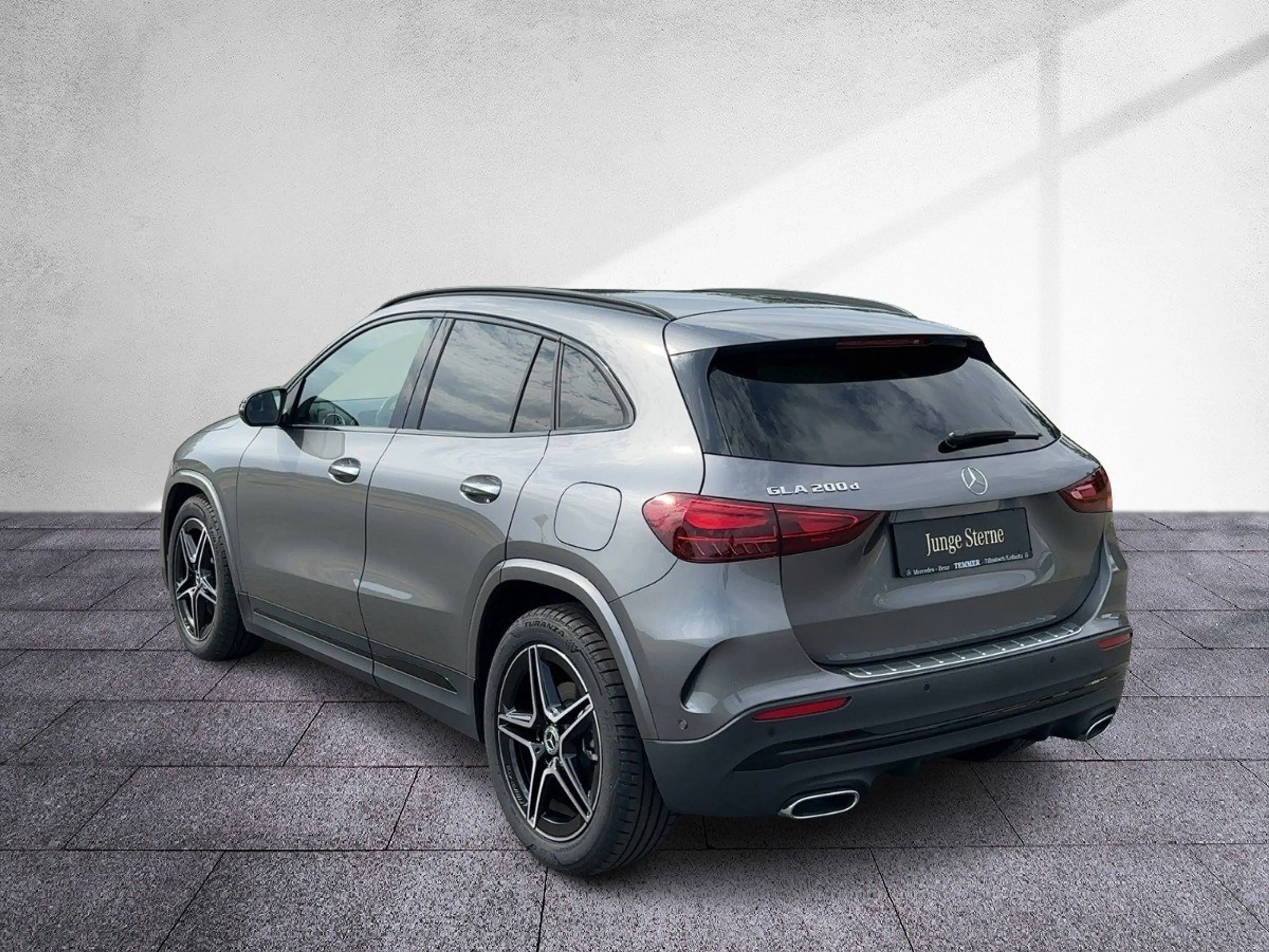 Mercedes-Benz GLA 200 d 4M AMG-Line ADVANCED+ DISTR AHV LRHZG — photo 4