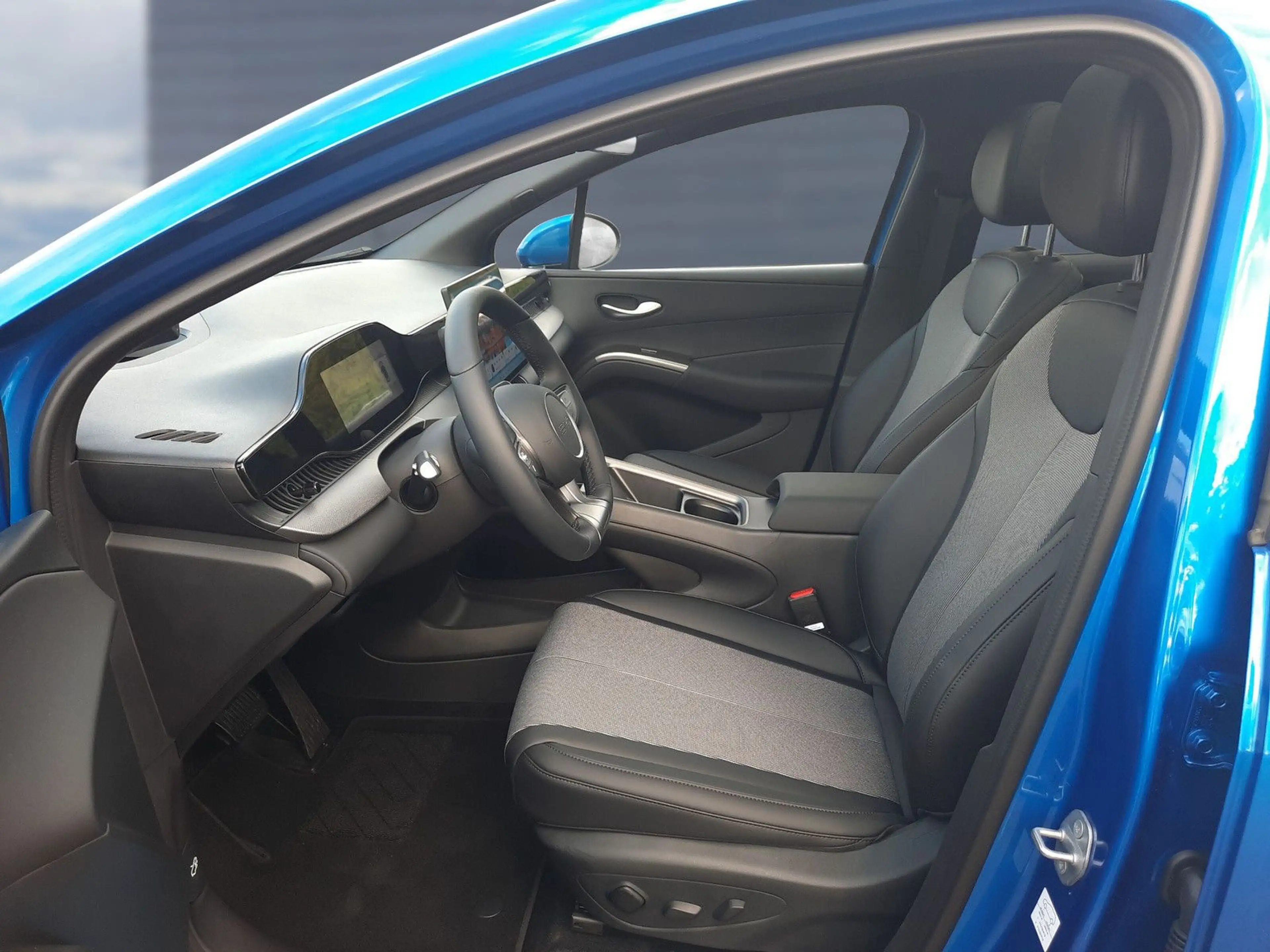 BYD Dolphin Dolphin G  DM-i  Comfort LED Panoramadach — photo 10