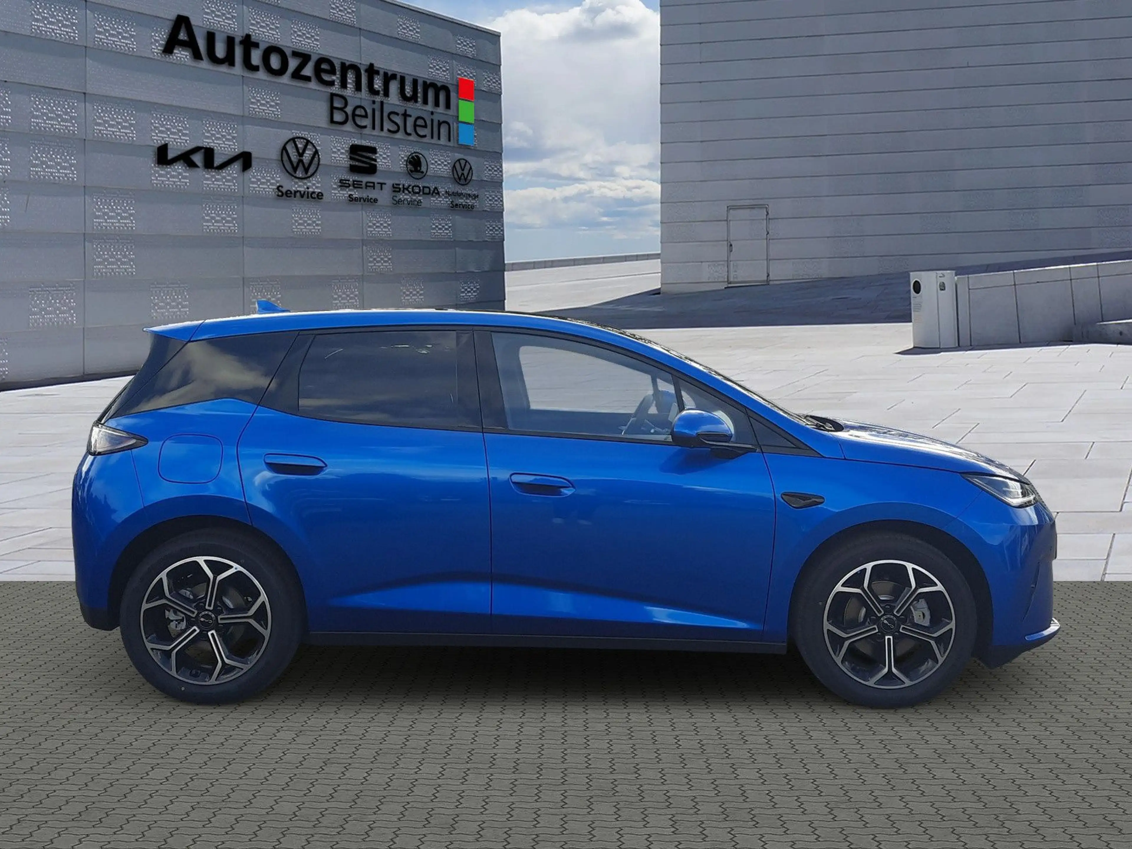 BYD Dolphin Dolphin G  DM-i  Comfort LED Panoramadach — photo 7