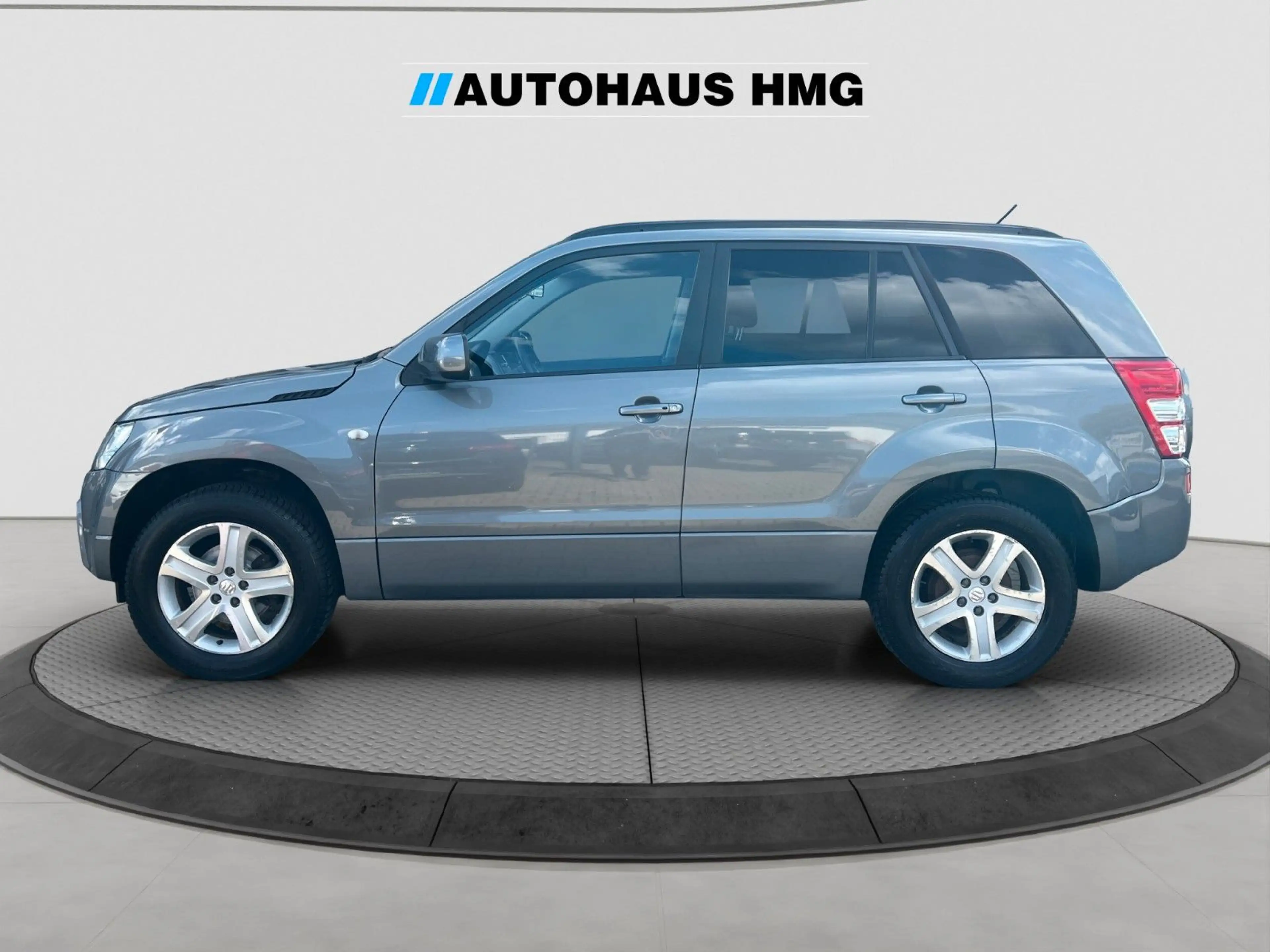 Suzuki Grand Vitara 2.0 Comfort+ AWD *KLIMAA*SITZHZ*AHK — photo 2