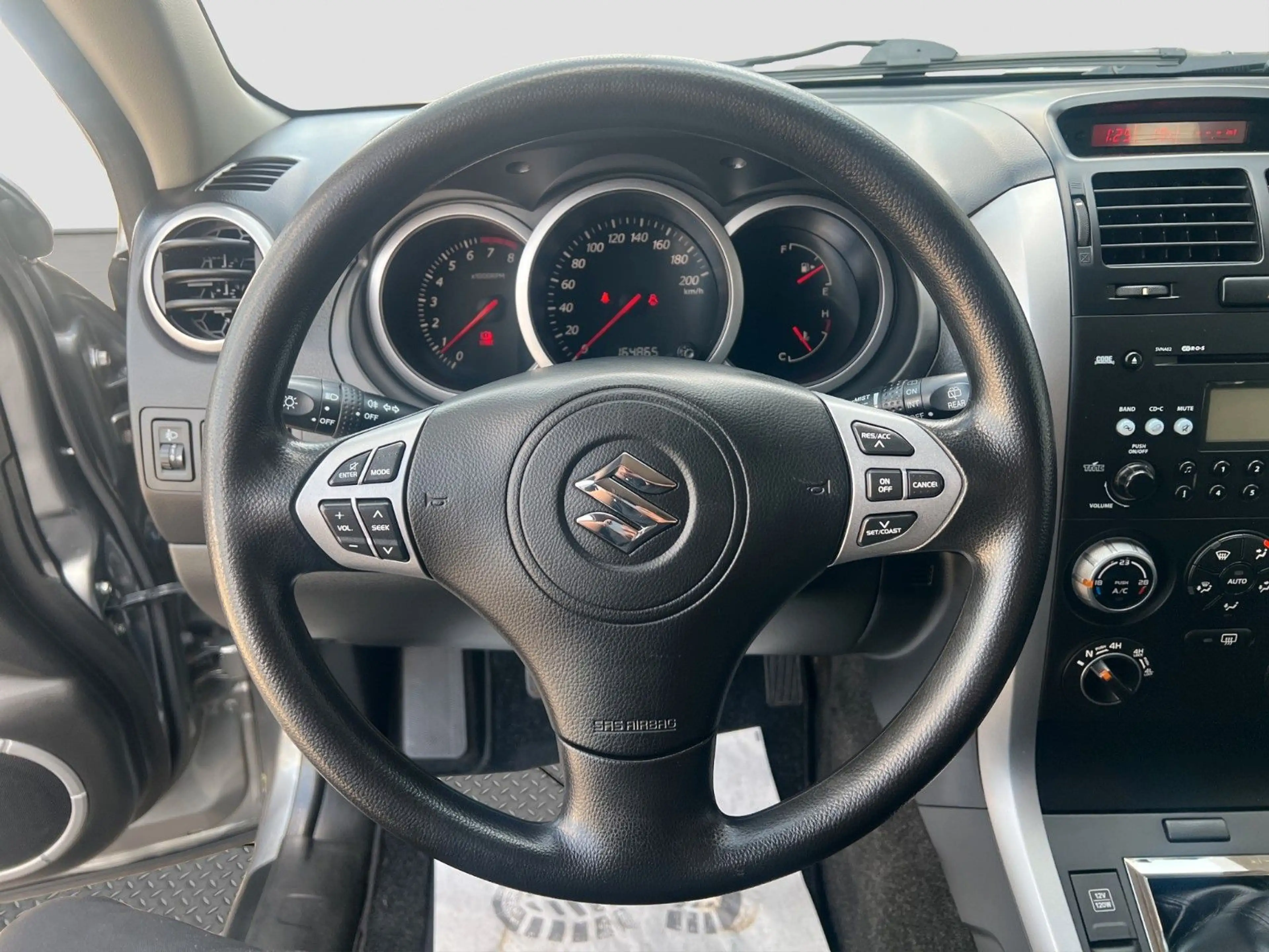 Suzuki Grand Vitara 2.0 Comfort+ AWD *KLIMAA*SITZHZ*AHK — photo 11
