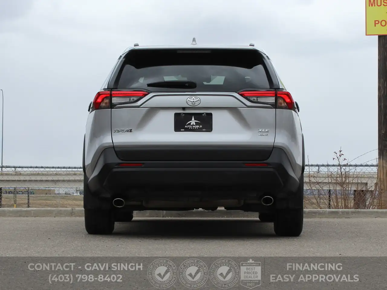 Toyota RAV 4 снимка Toyota RAV 4