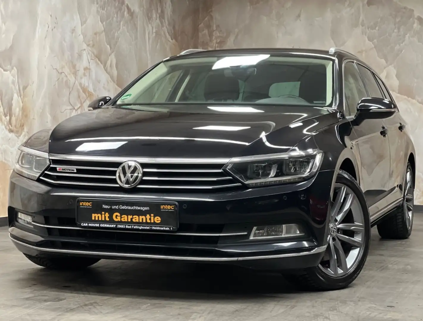 Volkswagen Passat Variant Highline 4Motion* STANDHEIZUNG Schwarz - 1