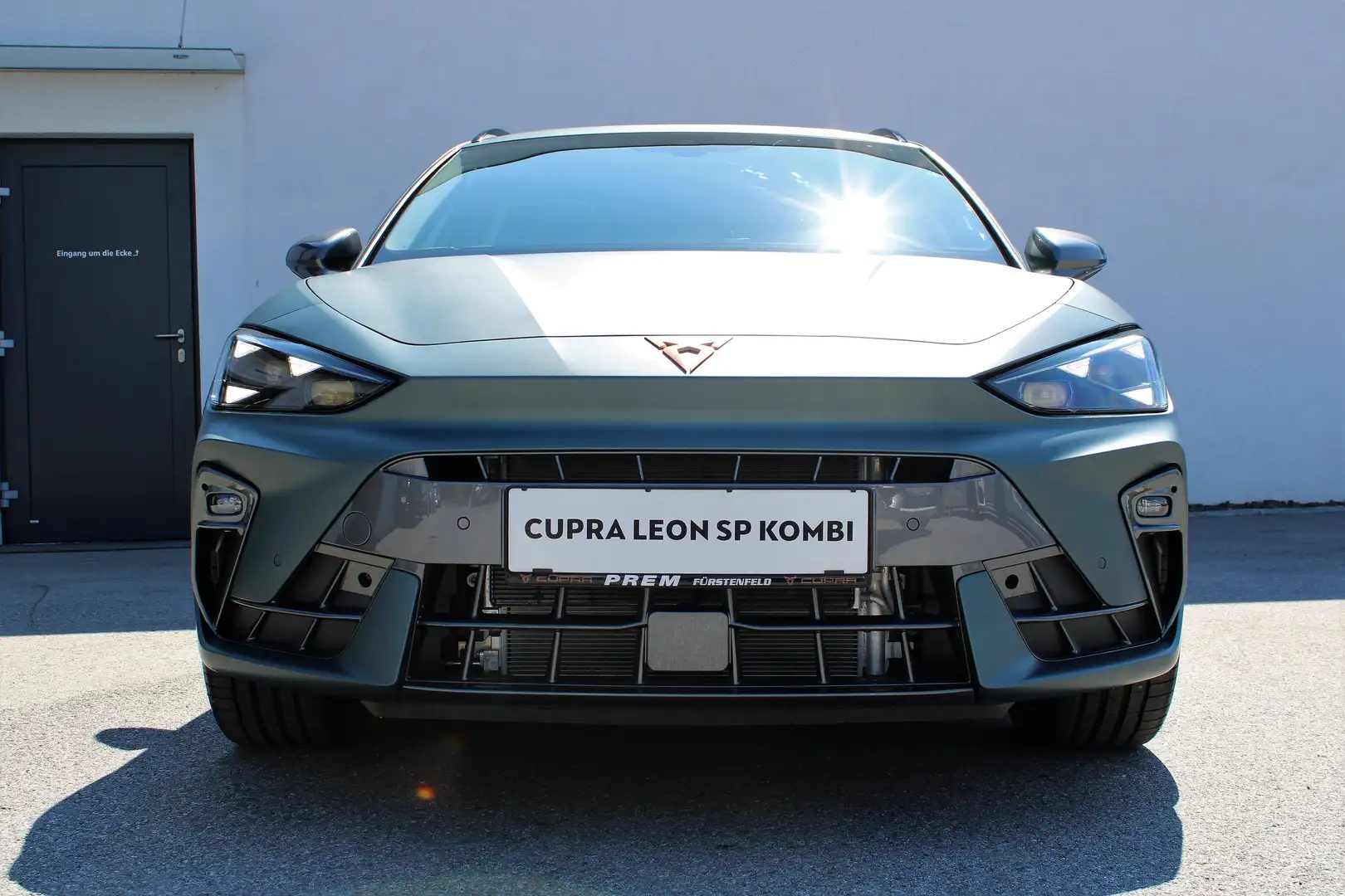 CUPRA Leon SP Kombi VZ "PLUG-IN HYBRID 272 DSG mit Mattfarbe, Panodach und MEHR! Grau - 1