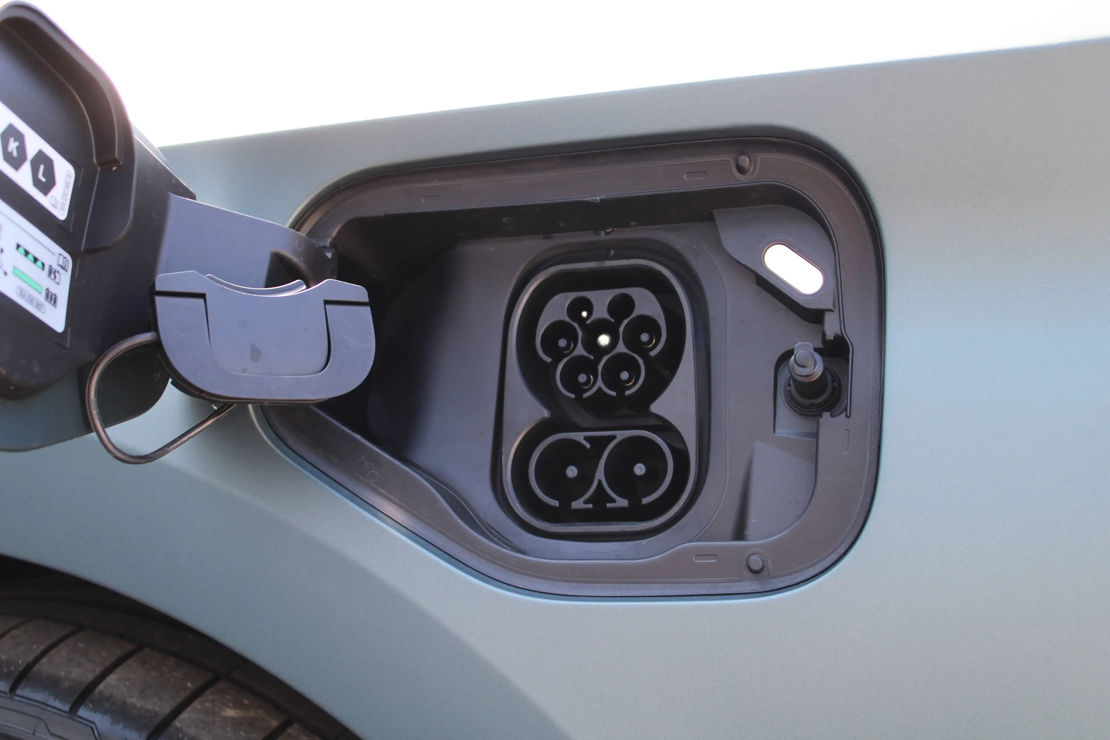 CUPRA Leon SP Kombi VZ "PLUG-IN HYBRID 272 DSG mit Mattfarbe, Panodach und MEHR! — photo 3