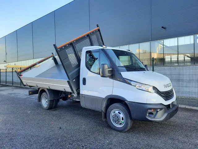 Iveco Daily %% 3.0 LITER Motor %% € 39.990,- NETTO