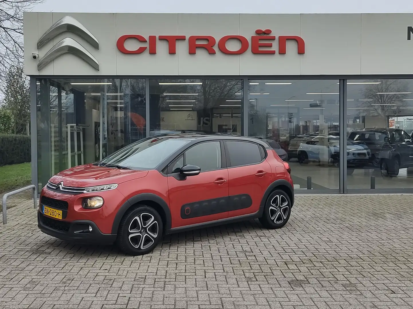 Citroen C3 1.2 PureTech Feel Edition Rojo - 1
