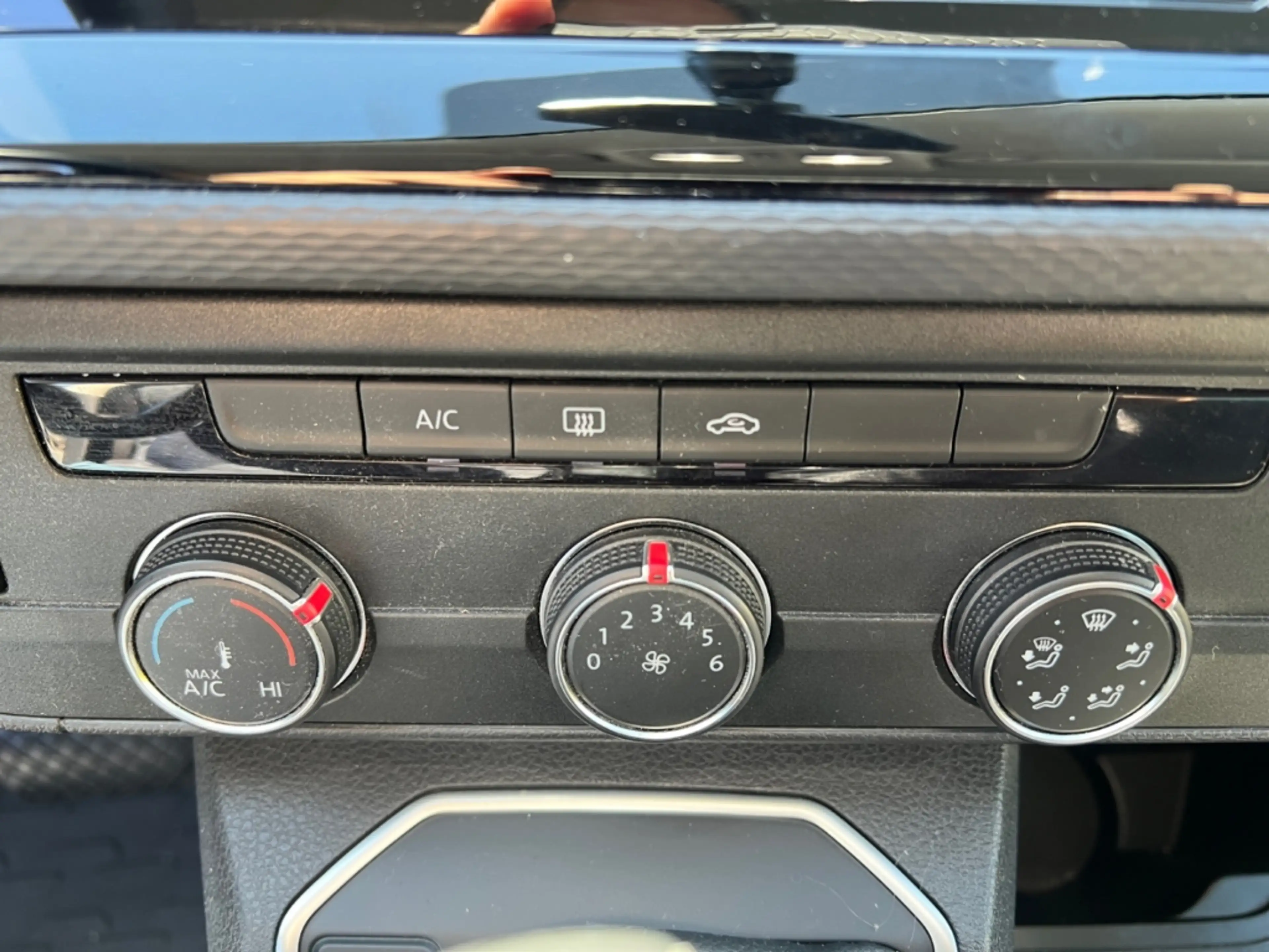 Volkswagen T6.1 Multivan Trendline FWD 5 Sitze el. Heckklappe — photo 14