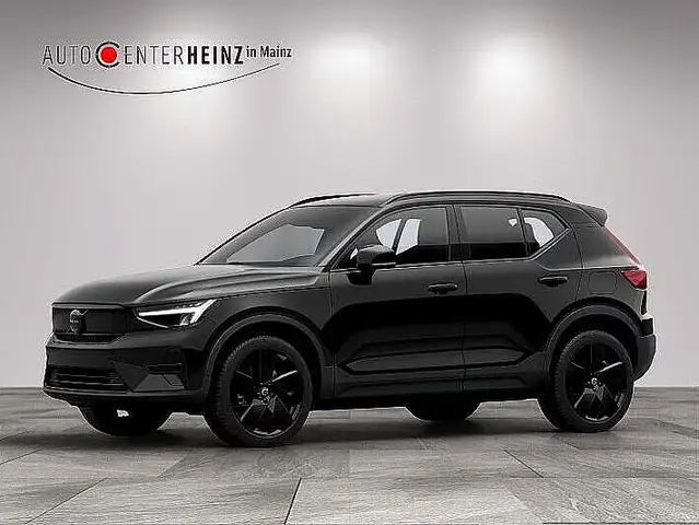 Volvo XC40 B3 B DKG Plus Black Edition