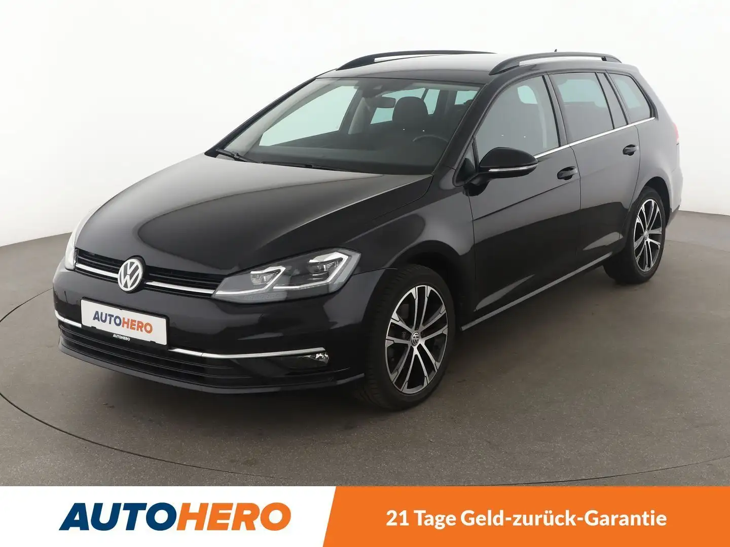 Volkswagen Golf 1.5 TSI ACT Highline BMT Aut.*STANDHZ*NAVI*ACC*LED Schwarz - 1