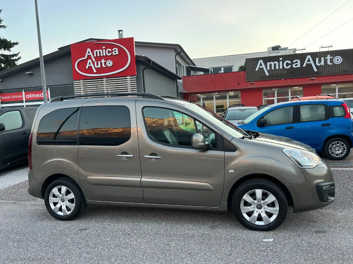 Citroen Berlingo Multisp. PureTech 110 S&S Feel Grigio - 1