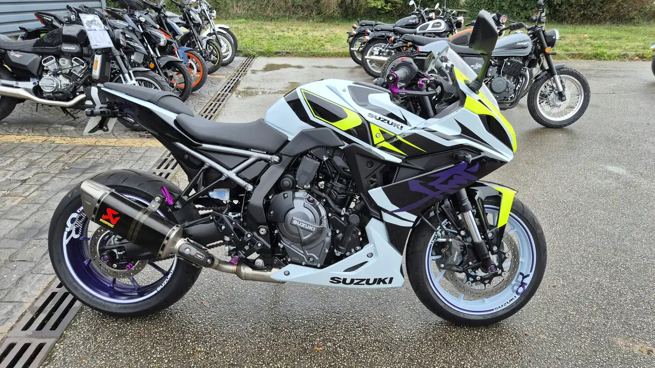Suzuki GSX 8R