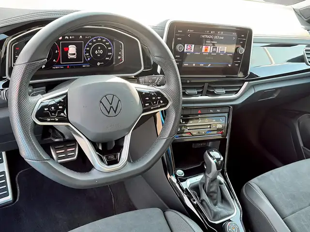 Volkswagen T-Roc view 7