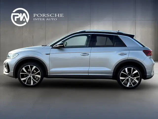 Volkswagen T-Roc view 3