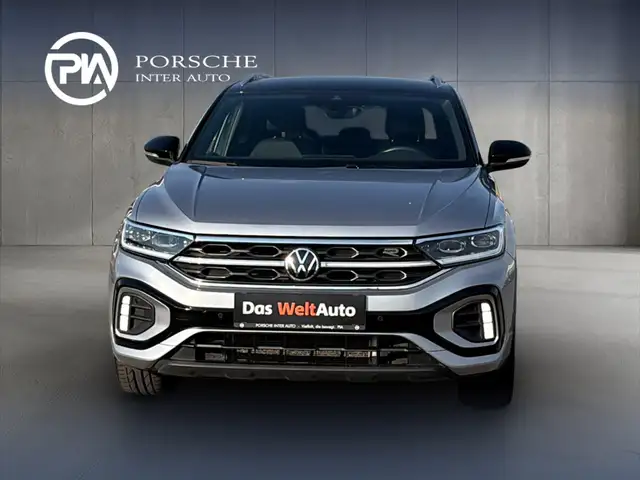 Volkswagen T-Roc view 2