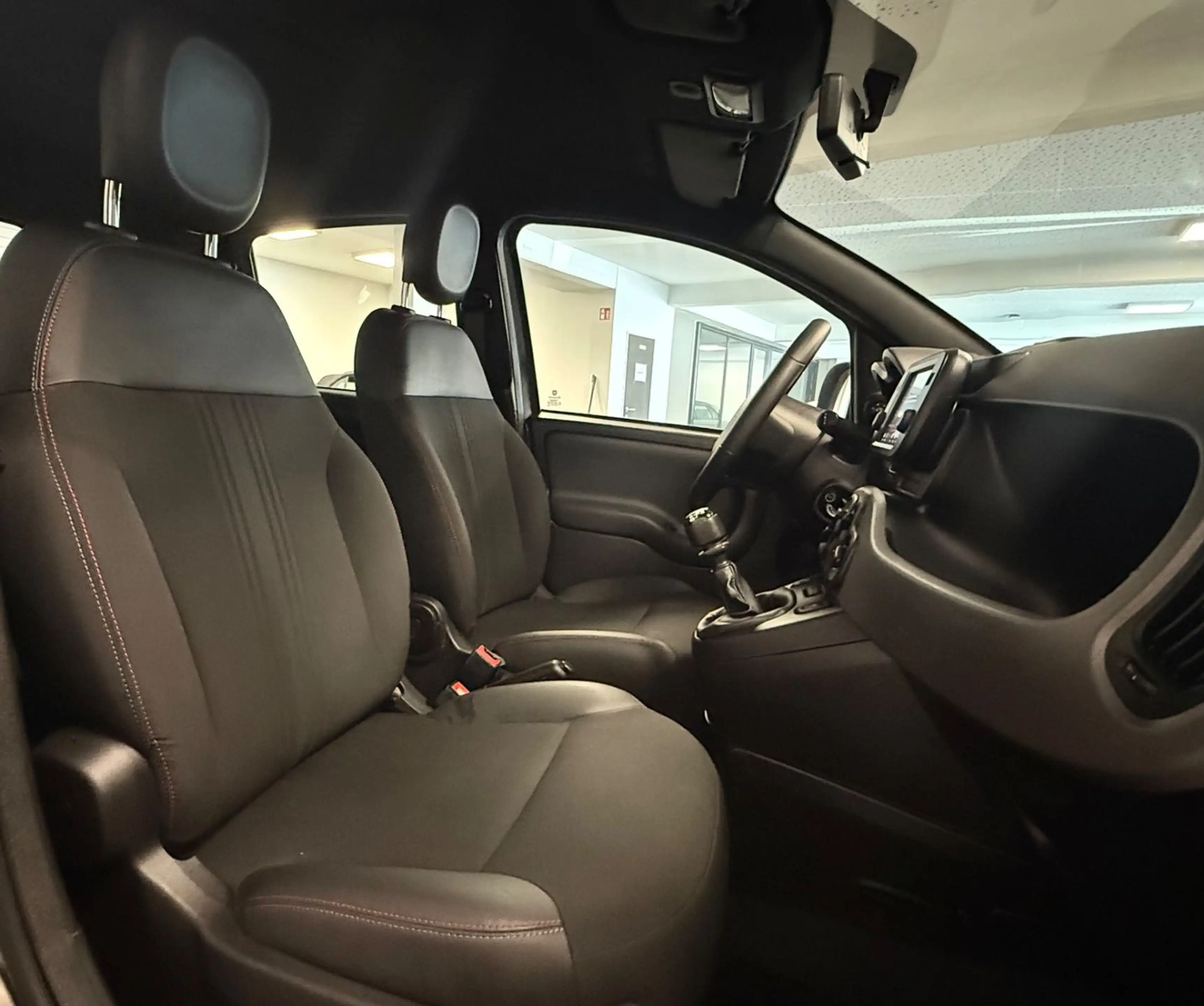 Fiat Panda GSE Hybrid CROSS CITY PLUS TECH CARPLAY — photo 11