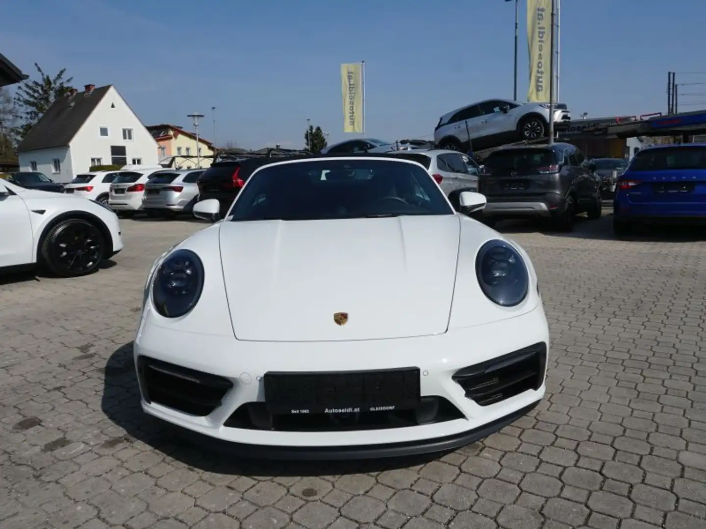 Porsche 911 Carrera Cabrio GTS *TOPAUSSTATTUNG* Weiß - 2