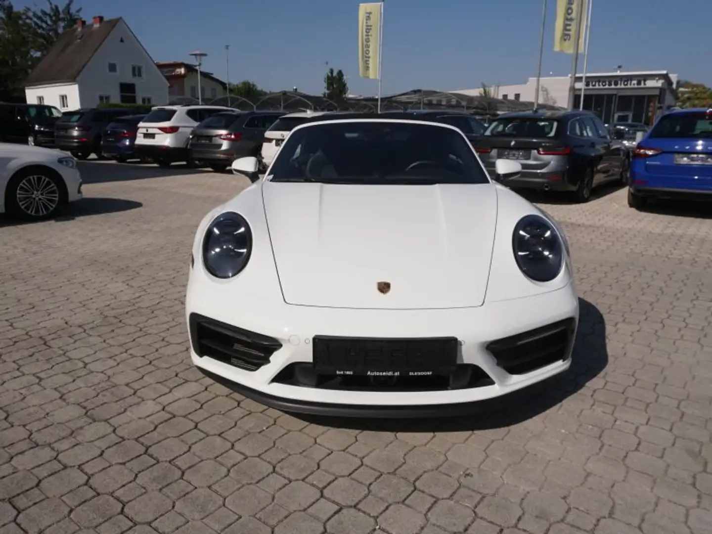 Porsche 911 Carrera Cabrio GTS *TOPAUSSTATTUNG* Weiß - 2