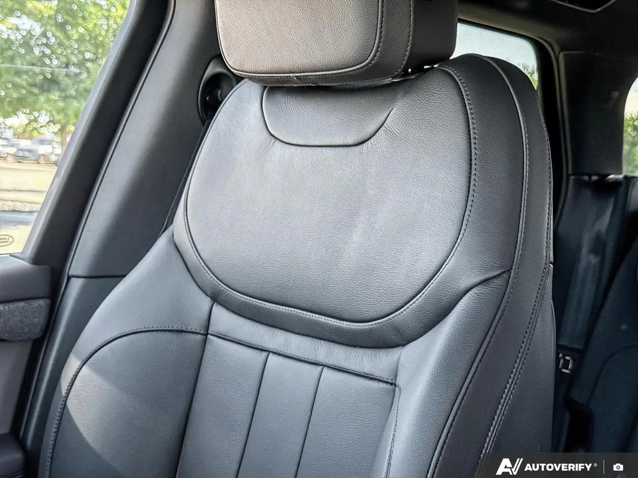Land Rover Range Rover Sport снимка Land Rover Range Rover Sport