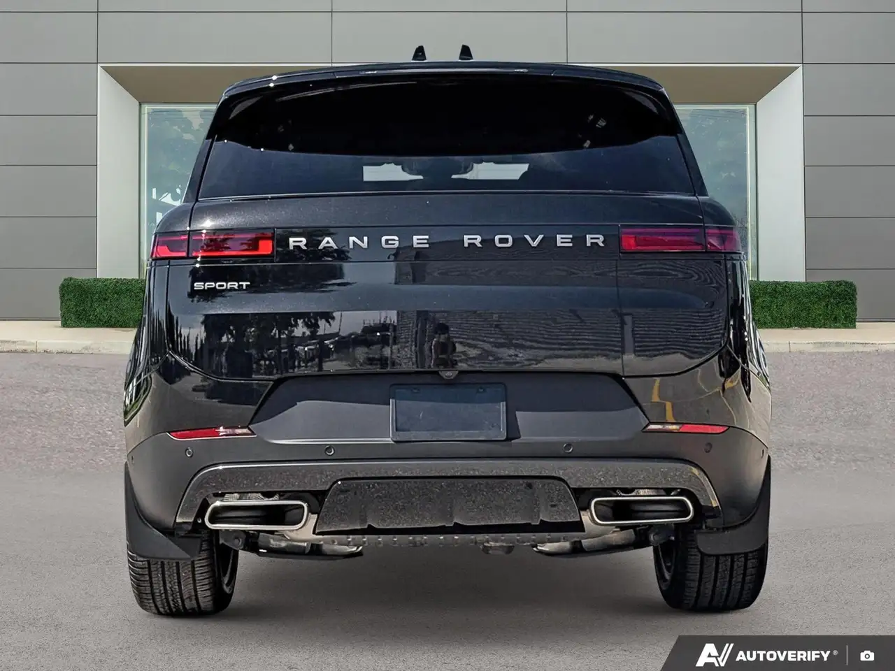 Land Rover Range Rover Sport снимка Land Rover Range Rover Sport