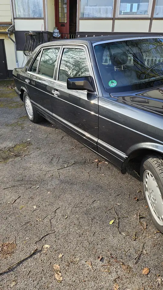 Mercedes-Benz 560 SEL, foto 2