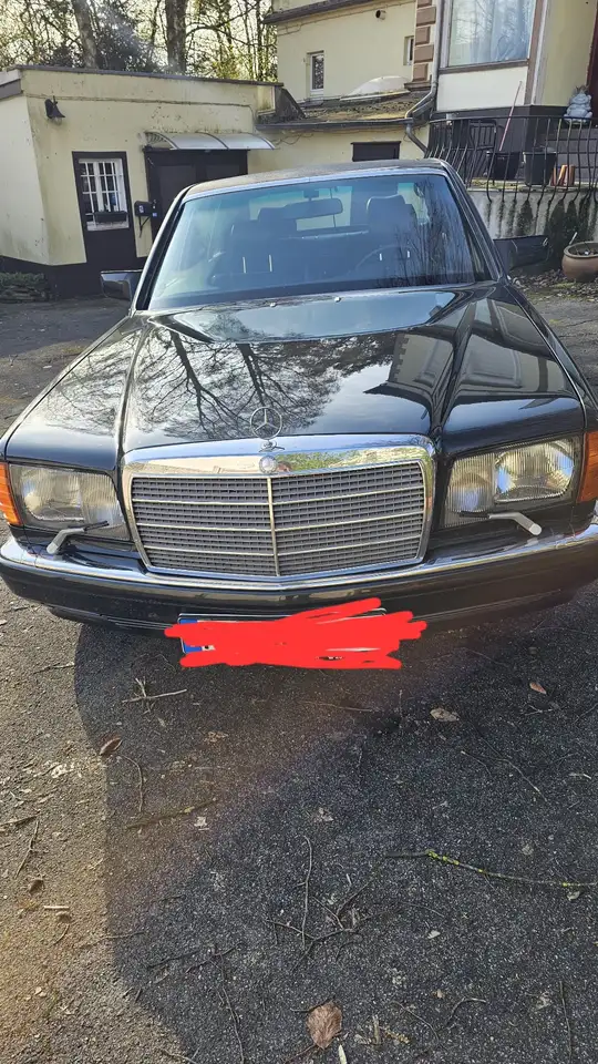 Mercedes-Benz 560 SEL, foto 1