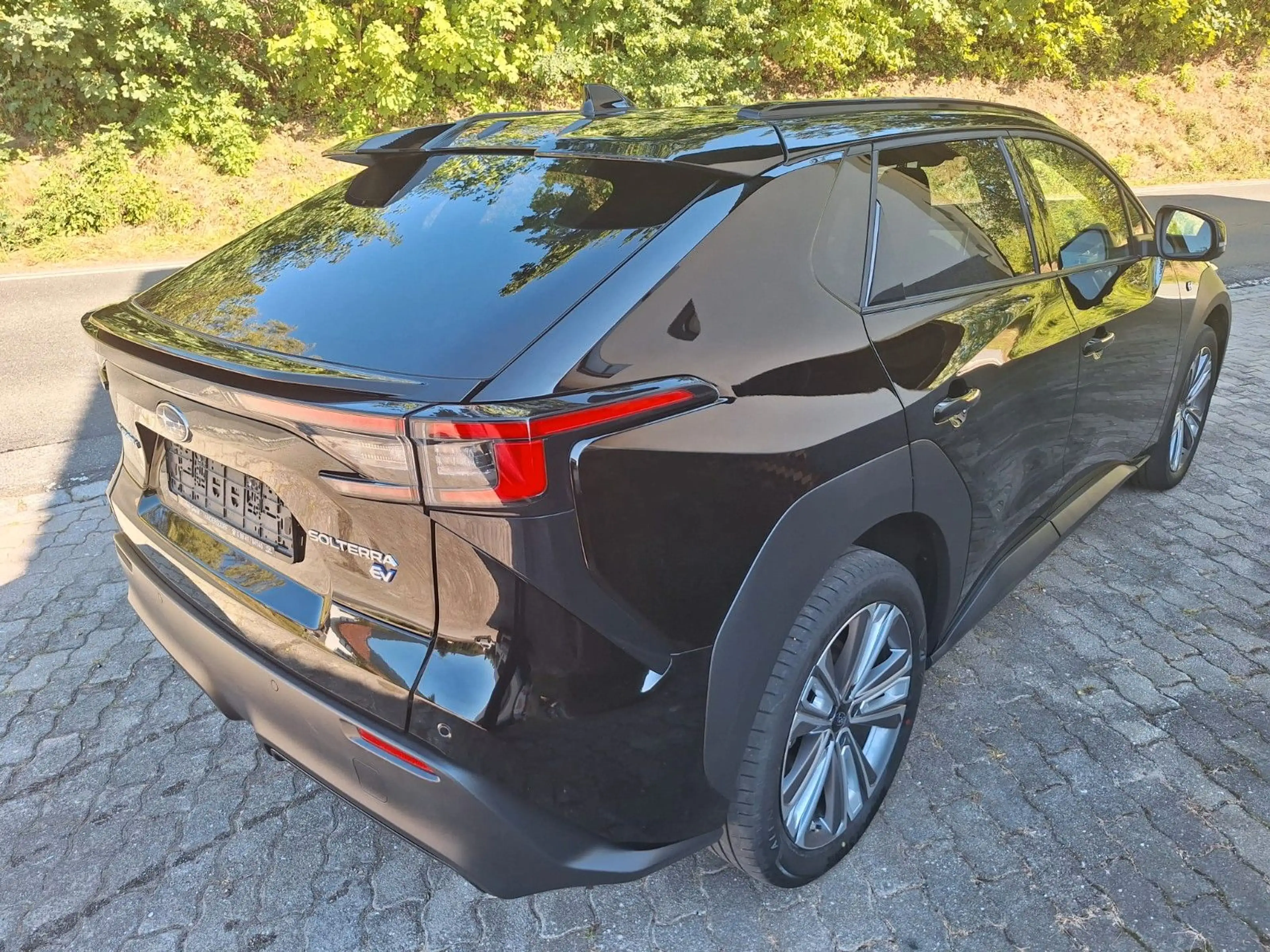 Subaru Solterra 71,4 kWh 150kW Platinum, MWSt — photo 2