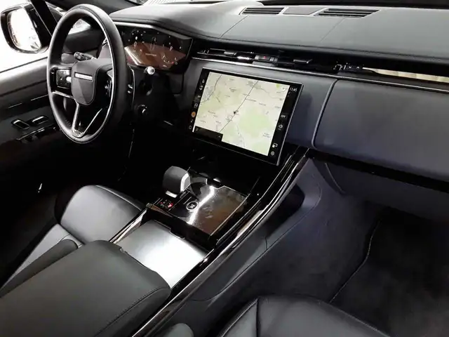 Land Rover Range Rover Sport view 9