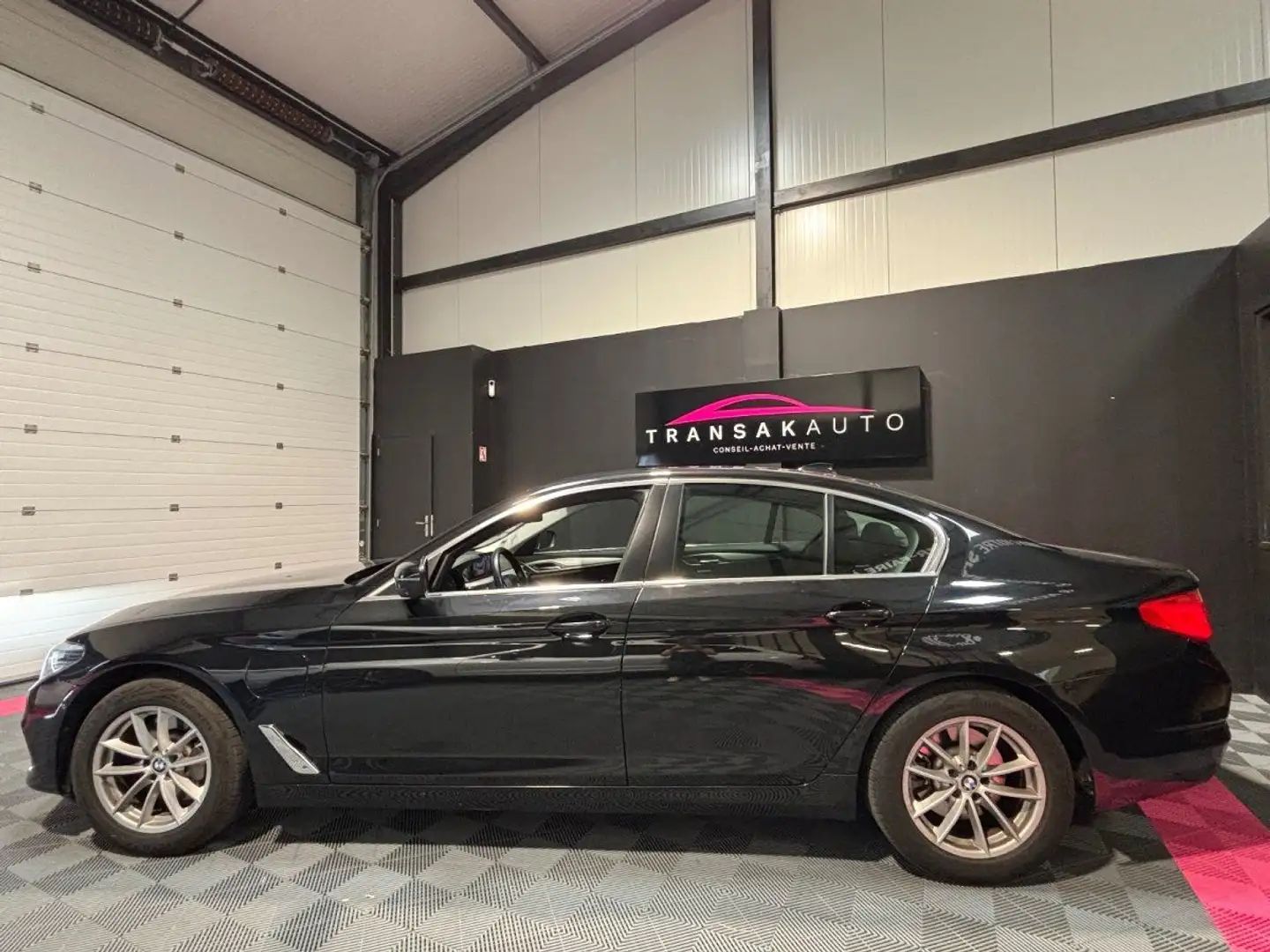 BMW 530 SERIE G30 530e iPerformance 292 ch BVA8 Lounge Noir - 2