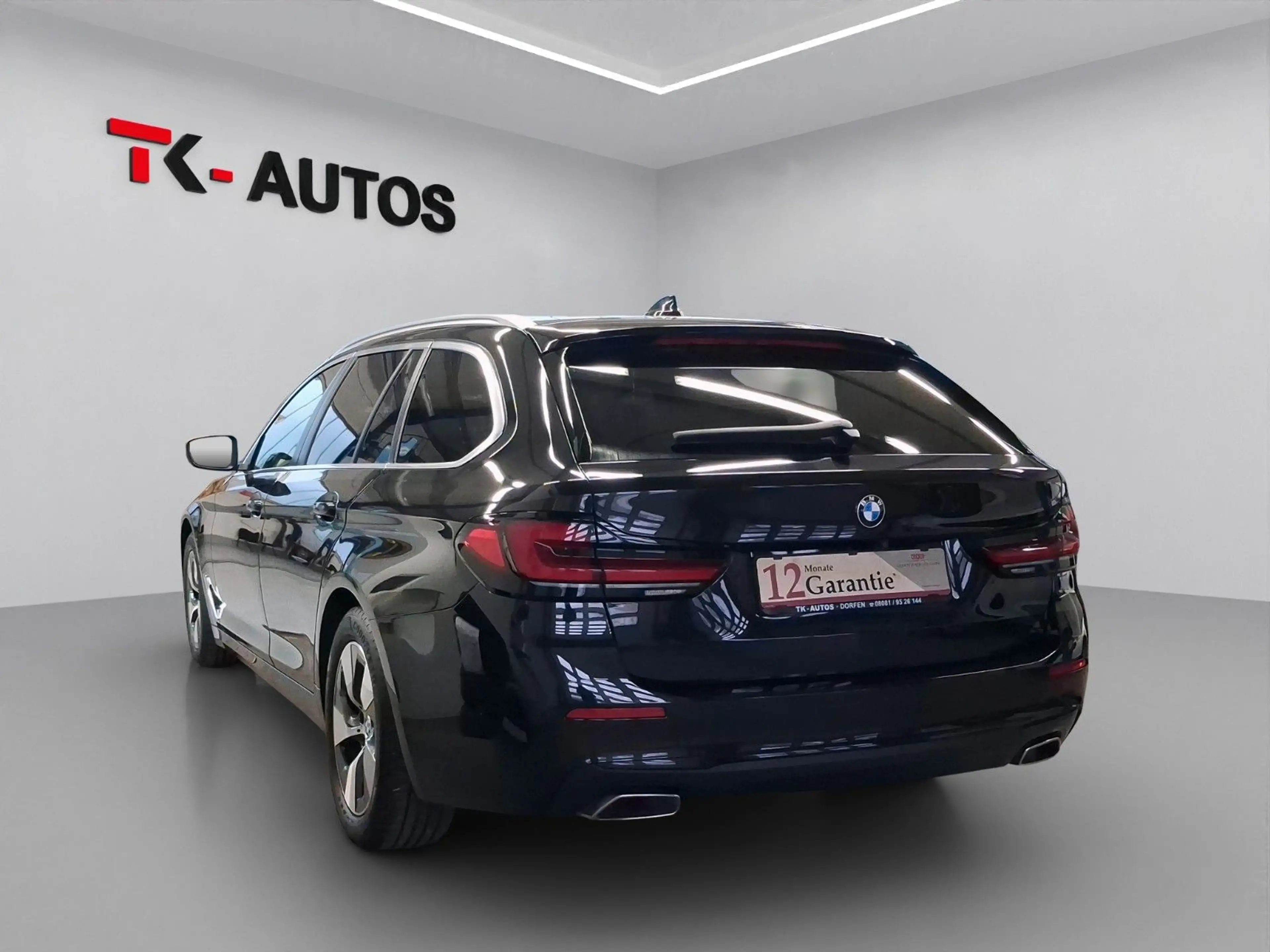 BMW 520 d Touring Aut.,Navi,Leder,LED,ACC,AHK,S-Heft — photo 6
