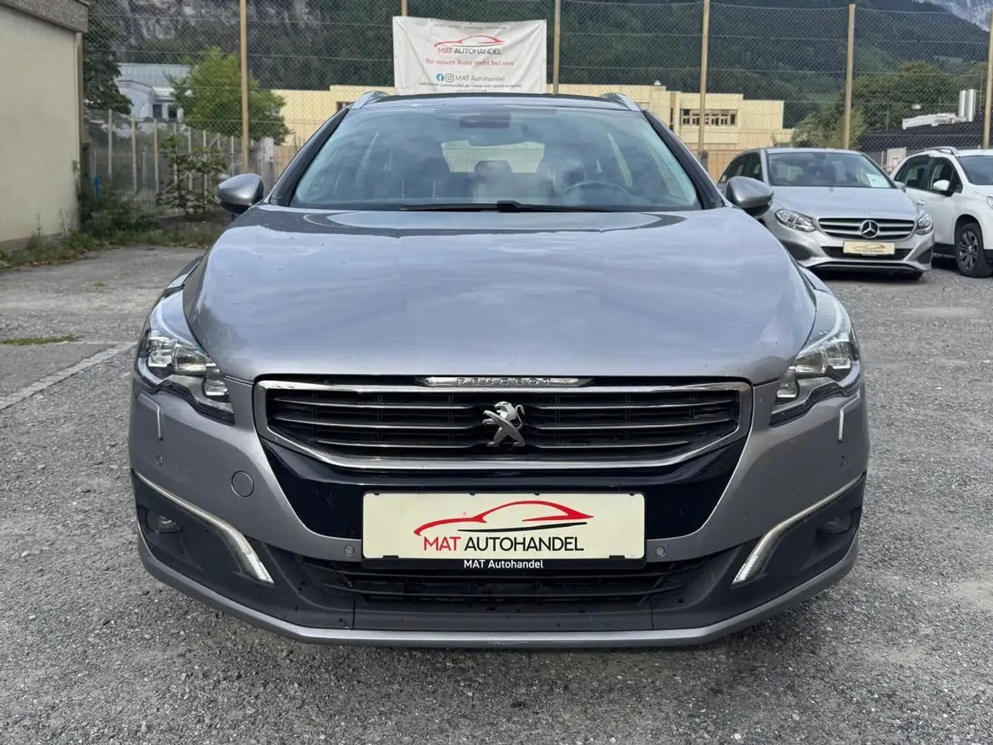 Peugeot 508 Business-Line Grau - 2