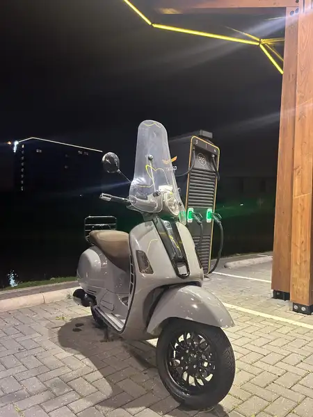 Piaggio GTS 125 - foto 7