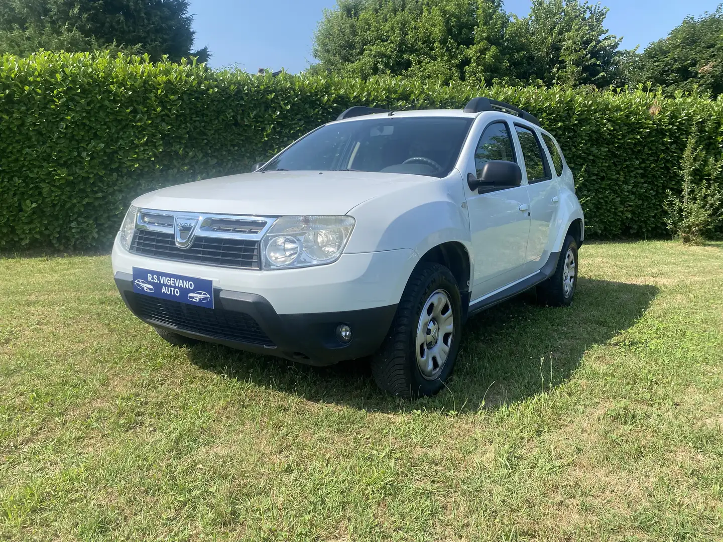 Dacia Duster 1.6 Laureate 4x2 110cv N1 - 1