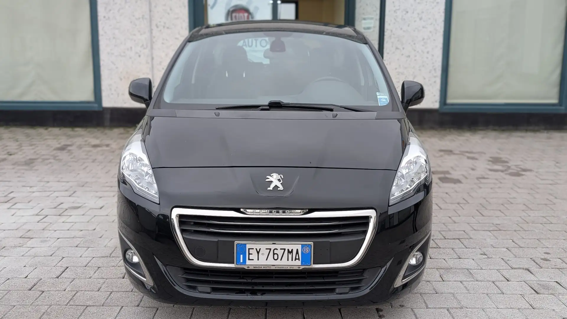 Peugeot 5008 1.6 hdi 8v Business 115cv 7posti Noir - 2