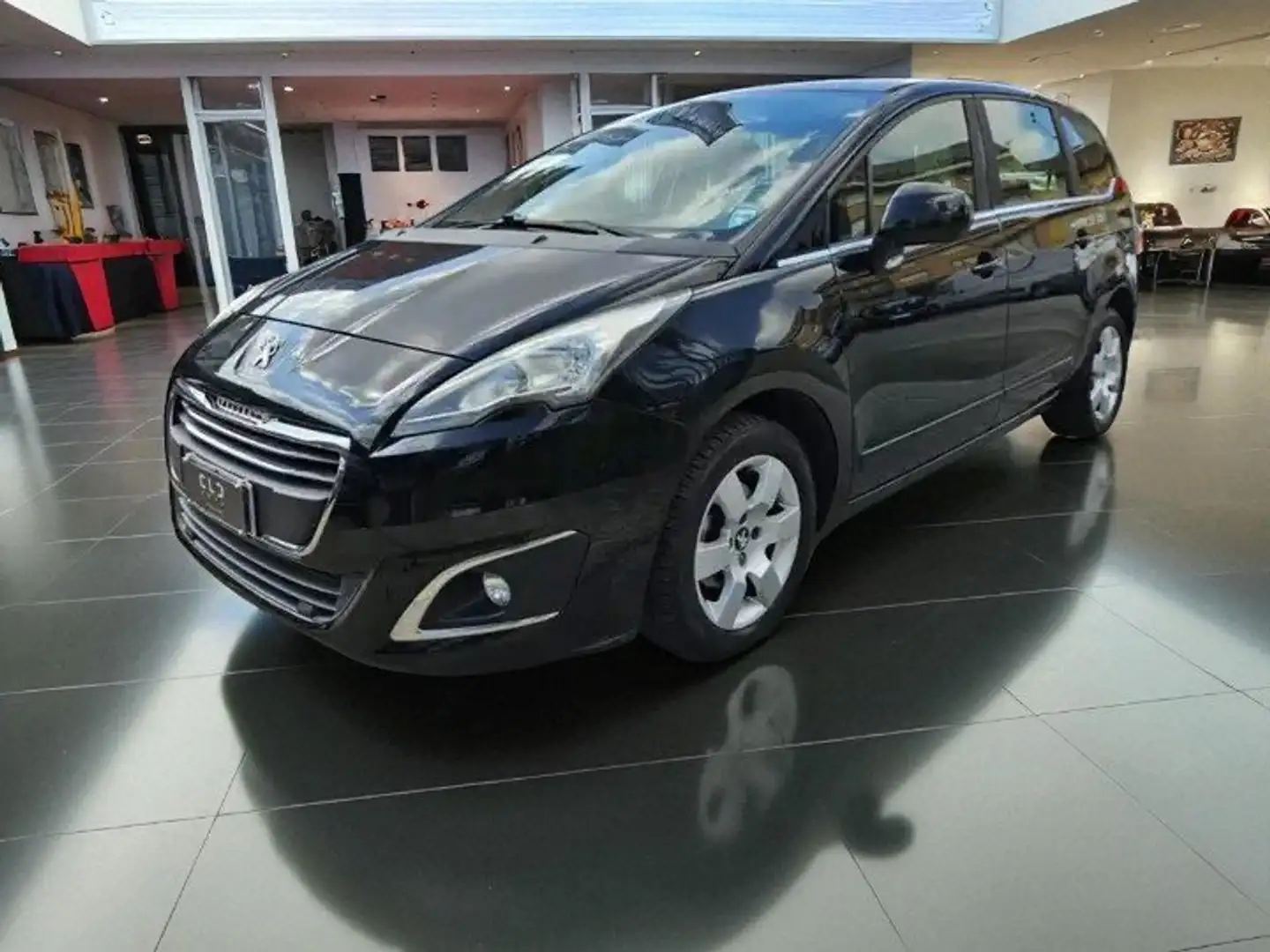 Peugeot 5008 1.6 hdi 8v Business 115cv 7posti Zwart - 2