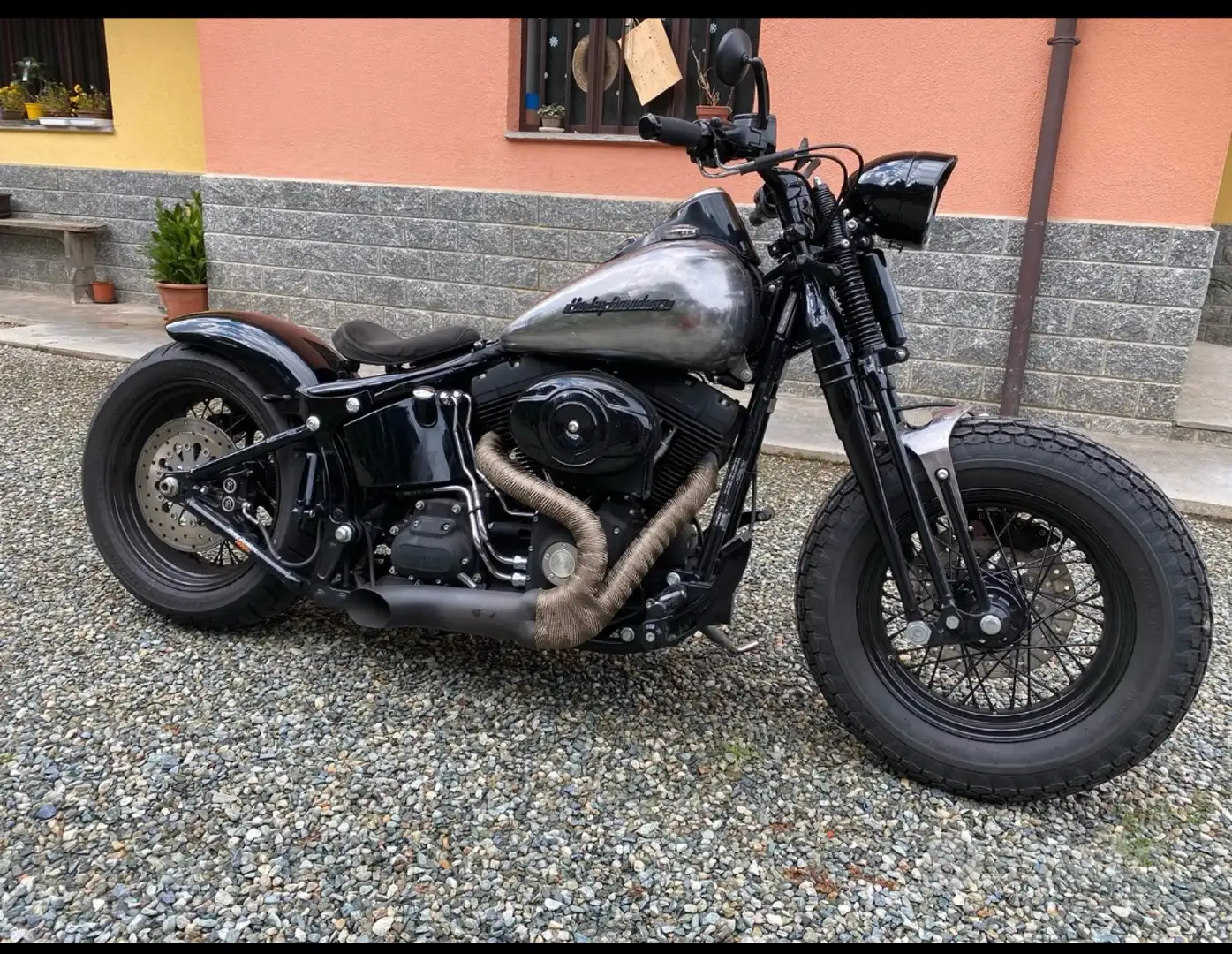 Harley-Davidson Softail Cross Bones Negro - 1