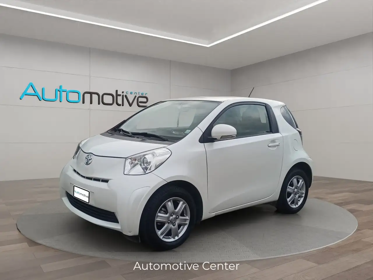 Toyota iQ
