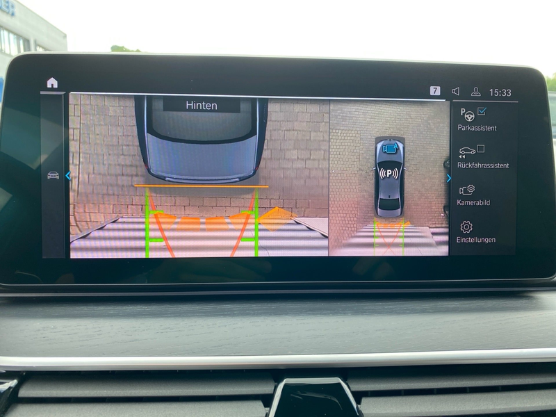 BMW 545 e xDrive Limousine — photo 15
