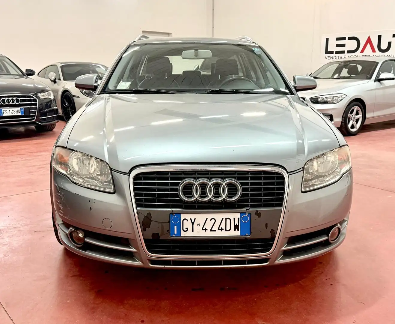 Audi A4 A4 Avant 2.0 tdi 140CV Grigio - 2
