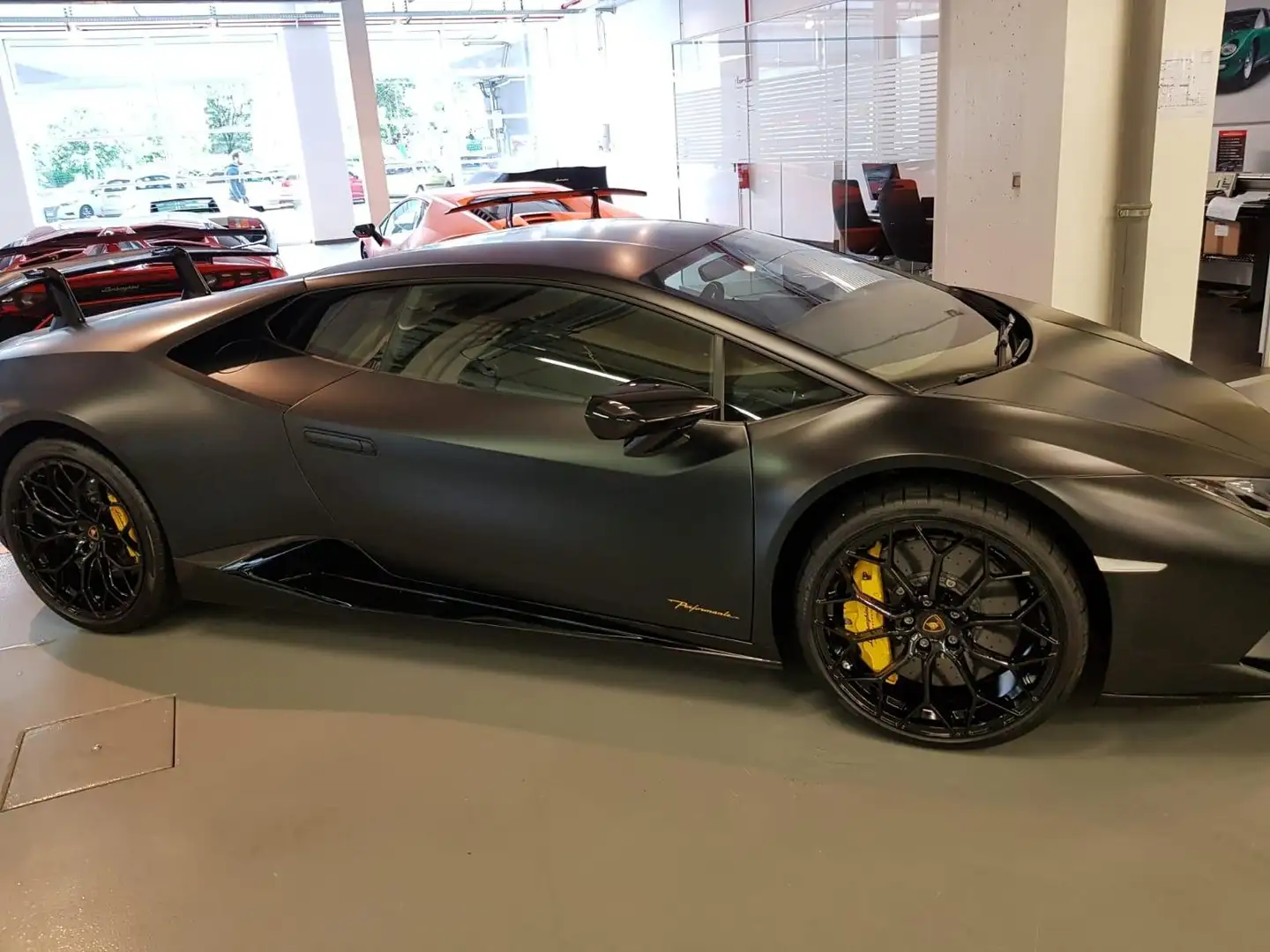 Lamborghini Huracán Performante Negro - 1