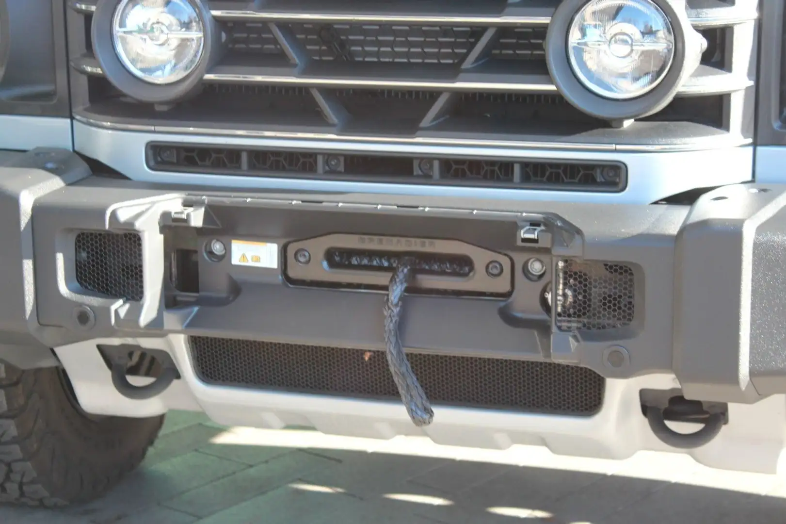 Ineos Grenadier Station Wagon mit Winde Silber - 2