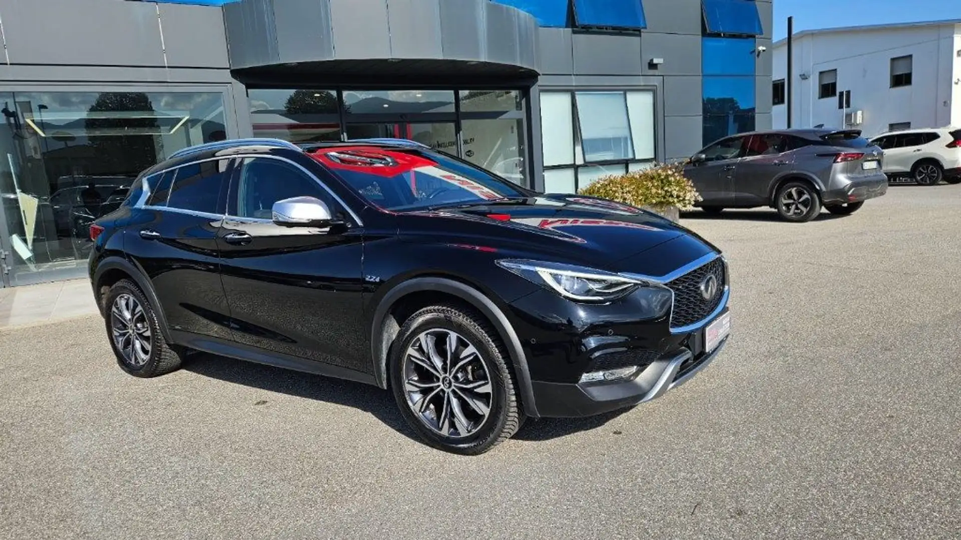 Infiniti QX30 2.2 diesel DCT AWD Premium Tech Negro - 2