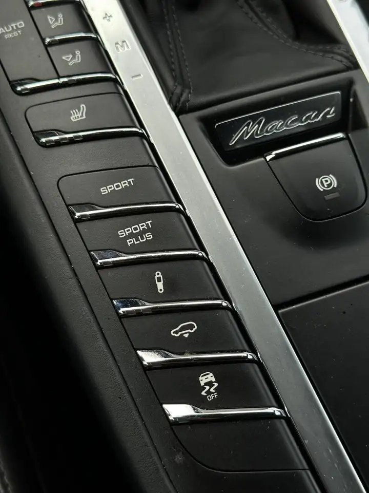 PORSCHE MACAN 3.6 TURBO 400CH 4X4 BVA - CAMÉRA D'AIDE AU STATIONNEMENT - HAYON ARRIÈRE ÉLECTRIQUE - SELLERIE CUIR - SPORTCHRONO - BOSE