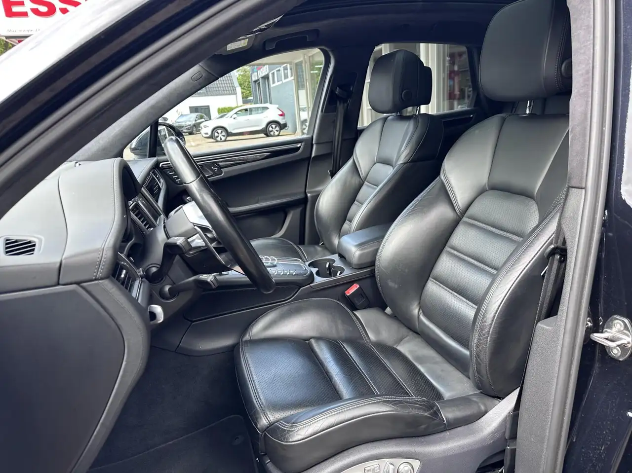 PORSCHE MACAN 3.6 TURBO 400CH 4X4 BVA - CAMÉRA D'AIDE AU STATIONNEMENT - HAYON ARRIÈRE ÉLECTRIQUE - SELLERIE CUIR - SPORTCHRONO - BOSE