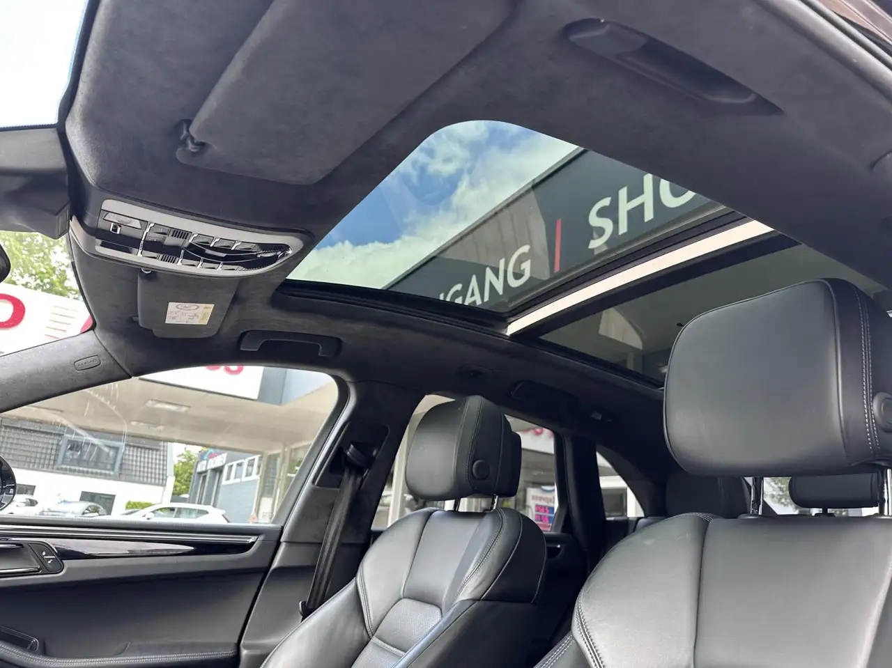 PORSCHE MACAN 3.6 TURBO 400CH 4X4 BVA - CAMÉRA D'AIDE AU STATIONNEMENT - HAYON ARRIÈRE ÉLECTRIQUE - SELLERIE CUIR - SPORTCHRONO - BOSE