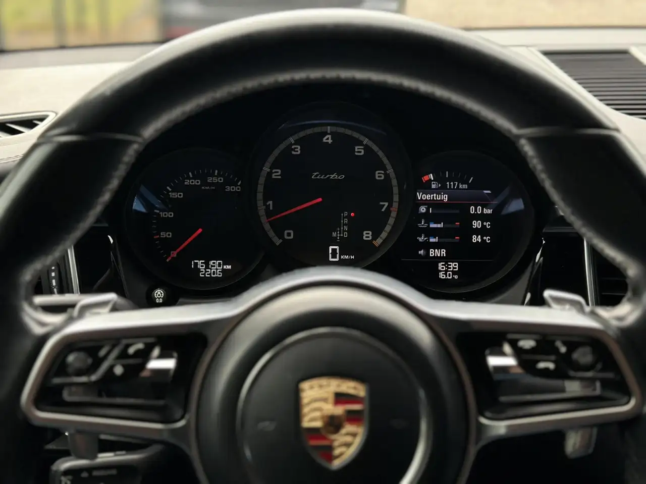 PORSCHE MACAN 3.6 TURBO 400CH 4X4 BVA - CAMÉRA D'AIDE AU STATIONNEMENT - HAYON ARRIÈRE ÉLECTRIQUE - SELLERIE CUIR - SPORTCHRONO - BOSE