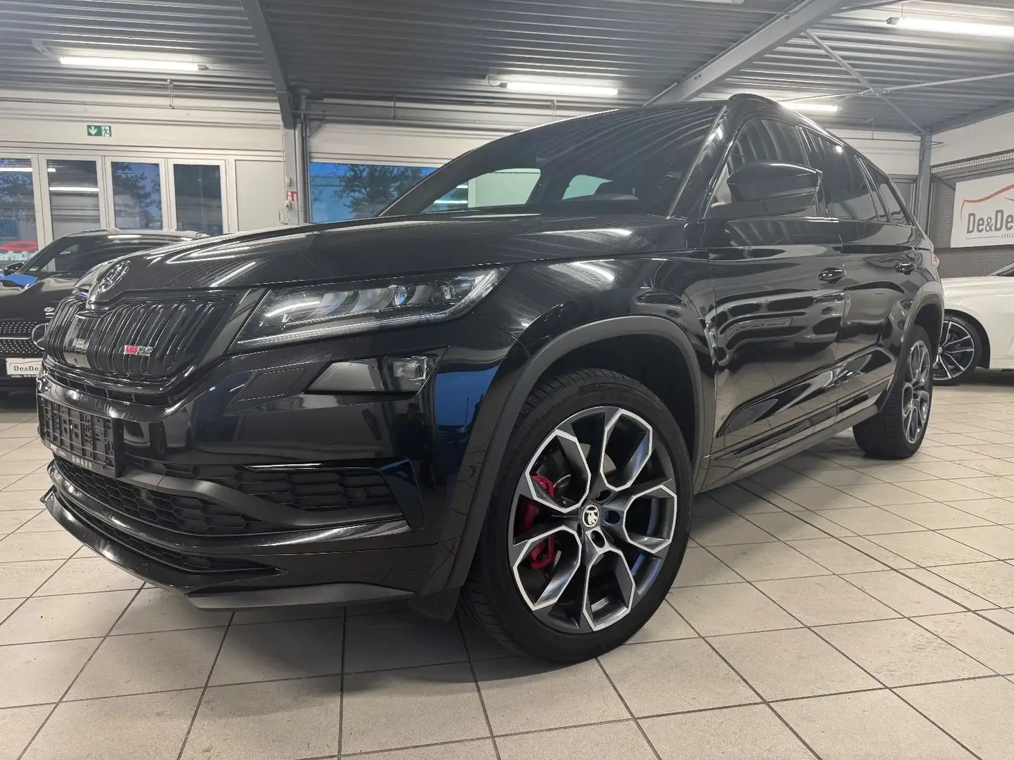 Skoda Kodiaq RS 4x4*DSG*20 Zoll*LED*NAVI Schwarz - 2