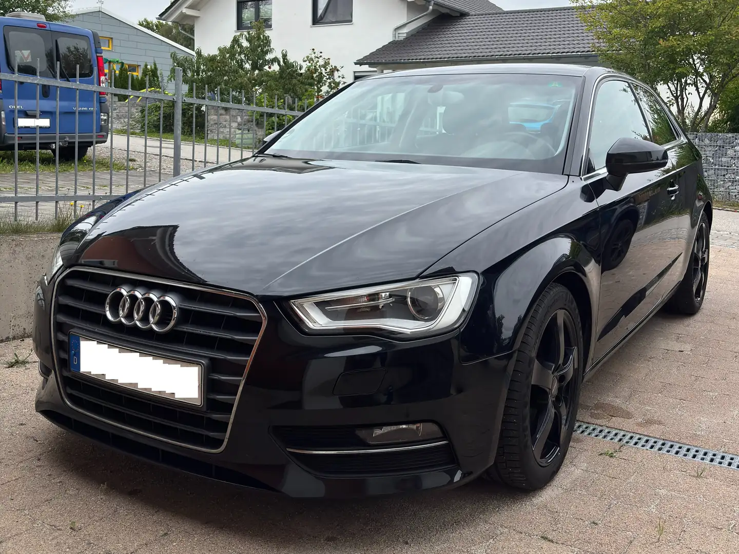 Audi A3 A3 1.4 TFSI Ambition Schwarz - 1